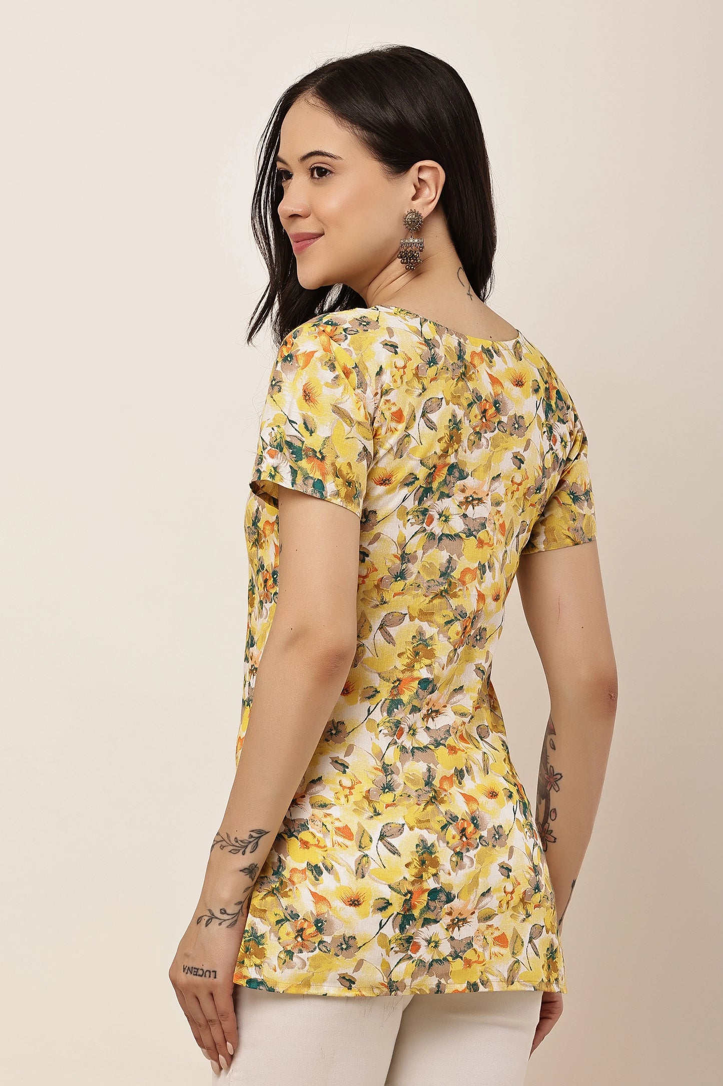 Women's Yellow Floral Printed Sweetheart Neck Short Sleeve Top