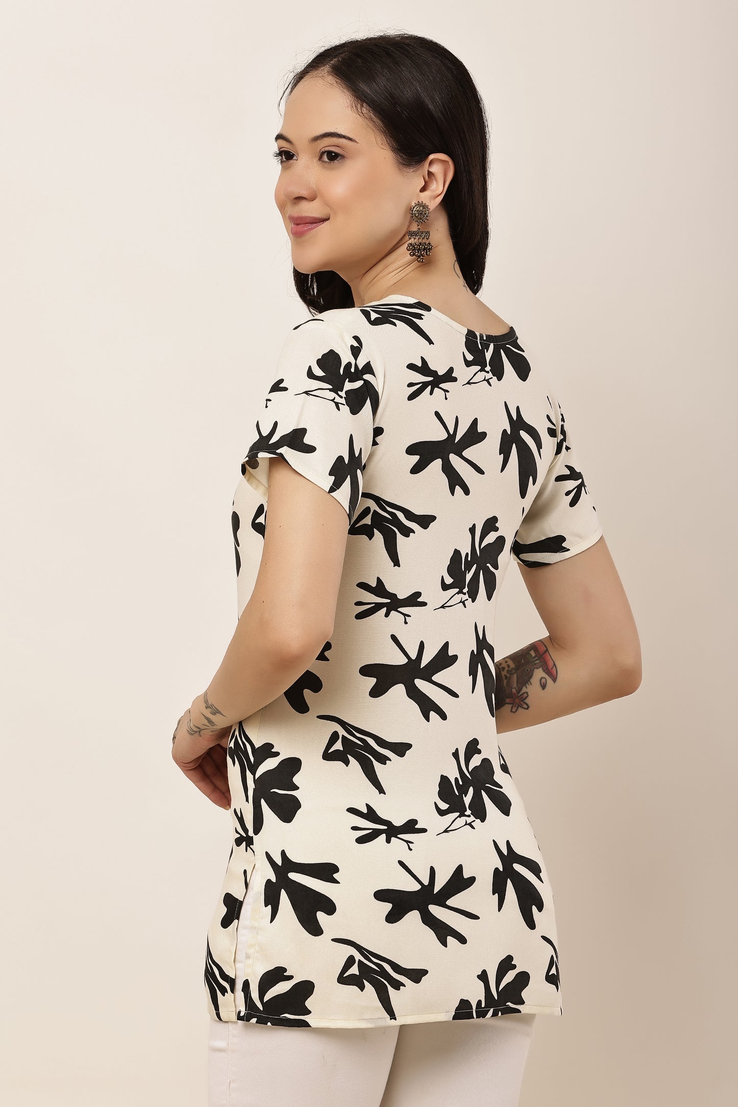 Women's Off-White Abstract Floral Print Square Neck Tunic Top